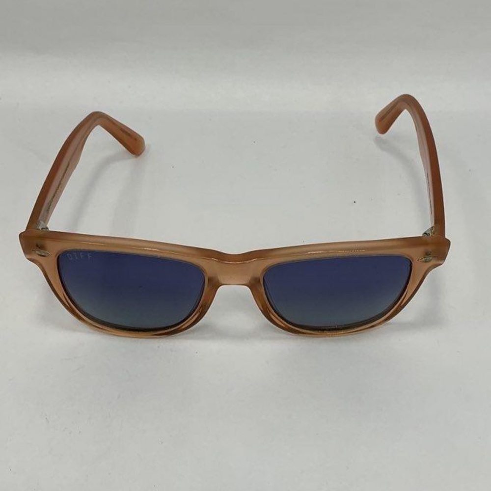Women’s Diff Elegant Tan Sunglasses